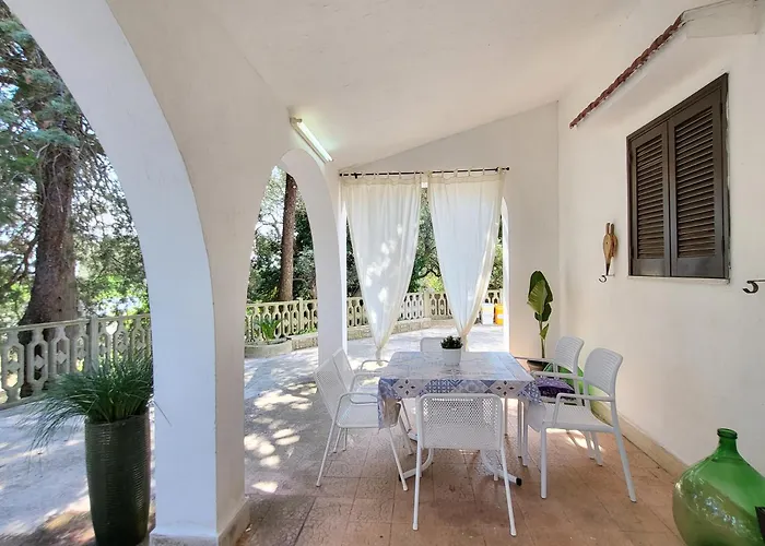 Isabella * 奥斯图尼